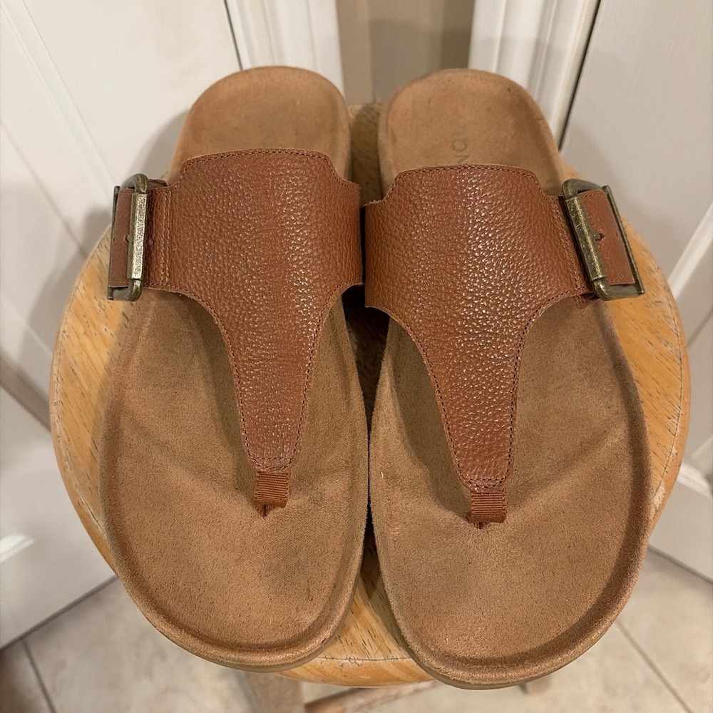 Vionic Emma Tan Brown Pebbled Leather Orthotic Thong Buckle Sandals Womens 11
